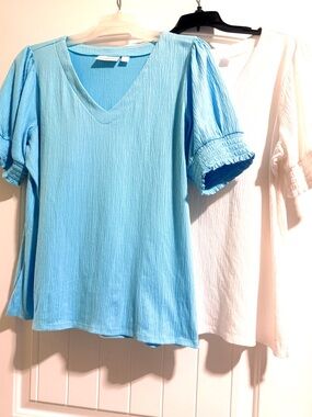 Set of 2 Belle Kim Gravel Packabelle sz M Tops Gauze/Linen feel, Smocked Sleeves